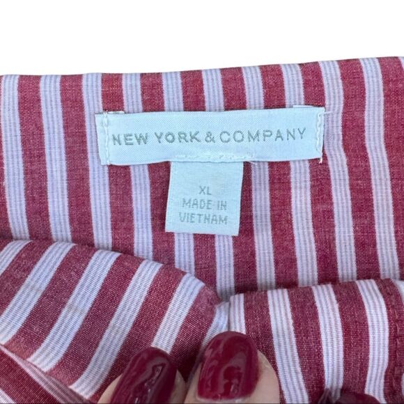 New York & Company Women's Cold Shoulder Red & White Button Blouse Size XL - Picture 4 of 6